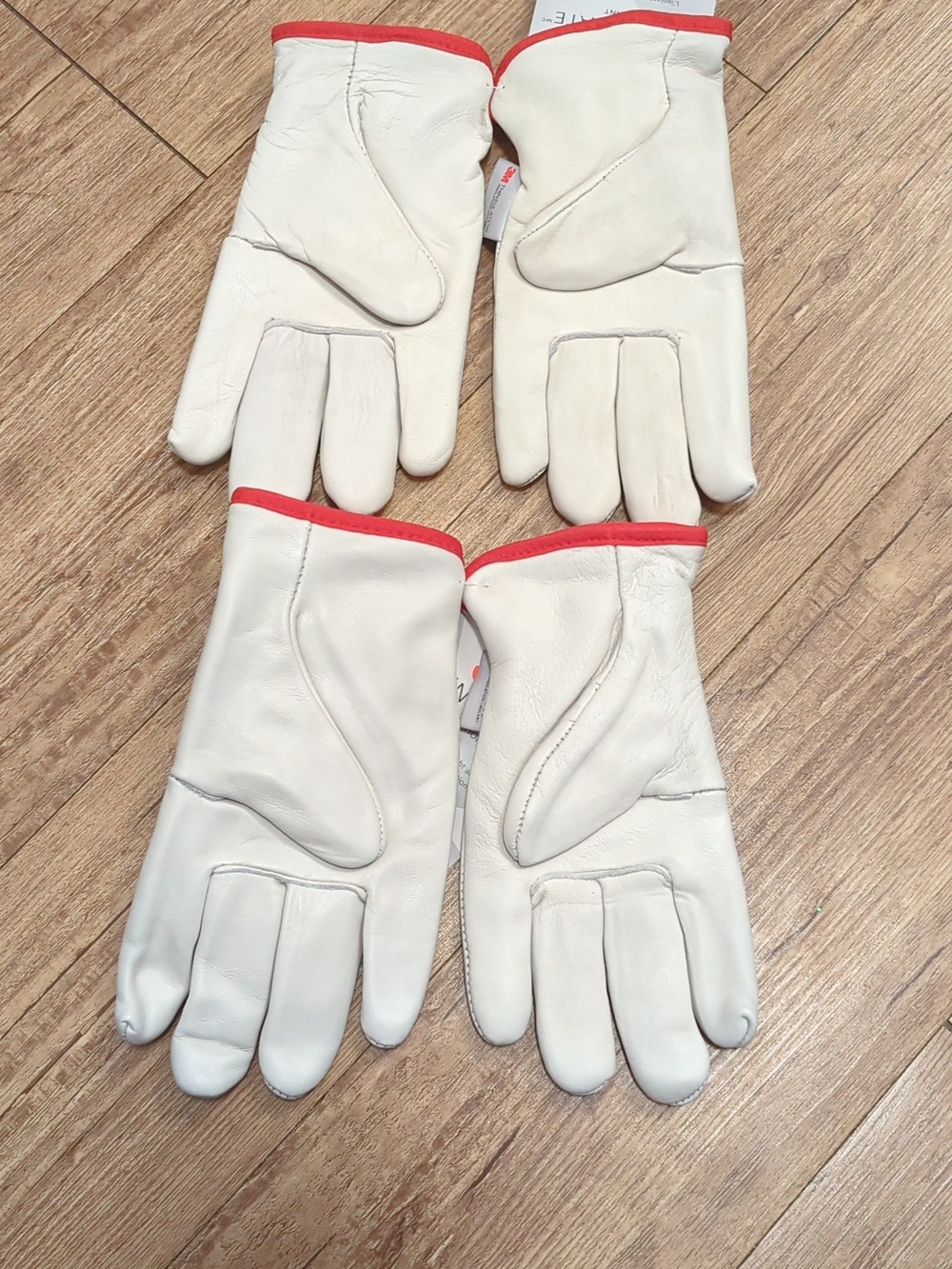2 Pairs Of Leather Gloves - Picture 3 of 3
